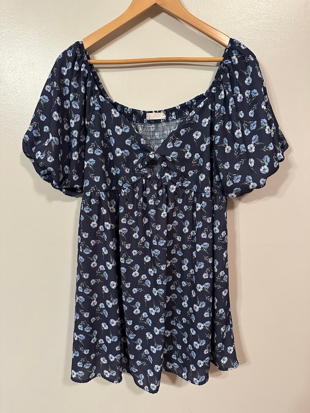 Altar’d State Navy Floral Puff Sleeve Mini Dress — L